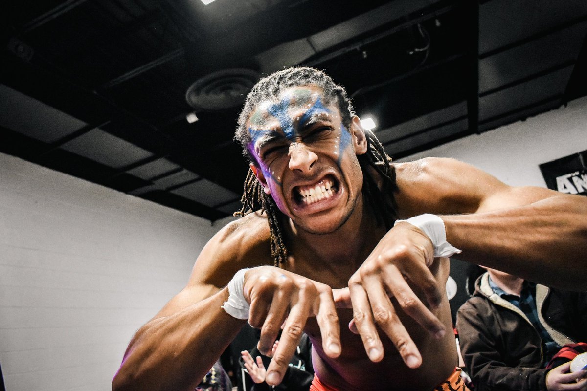 BoomboxPhoto's tweet photo. That moment we’ve all been waiting for!

@FluffyInsomnia dropping the @stlanarchy album!

All photos by Fluffy Insomnia 👇

https://t.co/TUk7MPFfVF

I am always excited for these to hit his site.

Amazing photos. 

#AnarchyRules #STLAnarchy #Photography https://t.co/e6F9tHP325