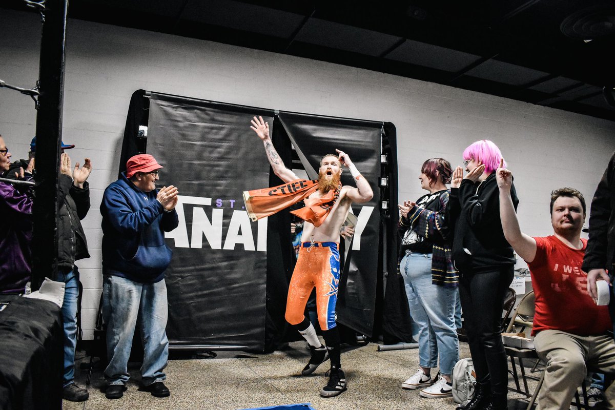 BoomboxPhoto's tweet photo. That moment we’ve all been waiting for!

@FluffyInsomnia dropping the @stlanarchy album!

All photos by Fluffy Insomnia 👇

https://t.co/TUk7MPFfVF

I am always excited for these to hit his site.

Amazing photos. 

#AnarchyRules #STLAnarchy #Photography https://t.co/e6F9tHP325