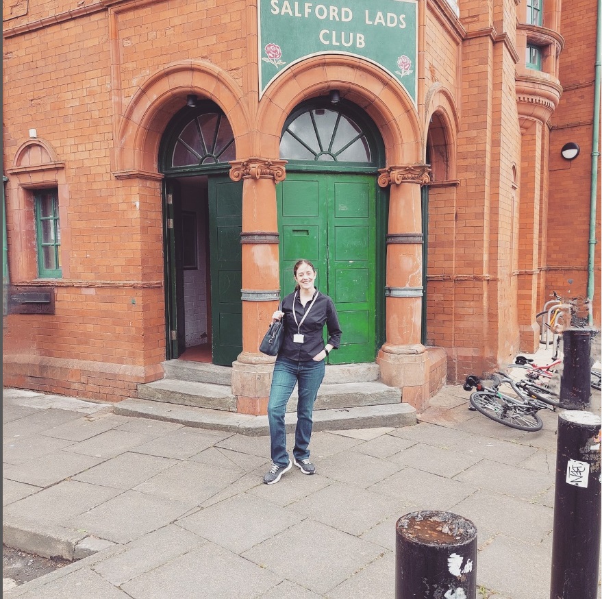 ERadders's tweet photo. @saturn_visual @salfordladsclub OOH it's a tough to pick an absolute fave. It's between 'How soon is now', 'This charming man', and 'Panic'. But if i had to pick one, I'd say...... Panic? 
The team at the charity were so lovely and took my pic at the front door. Anyone else got one? https://t.co/2hhBcLVxjG