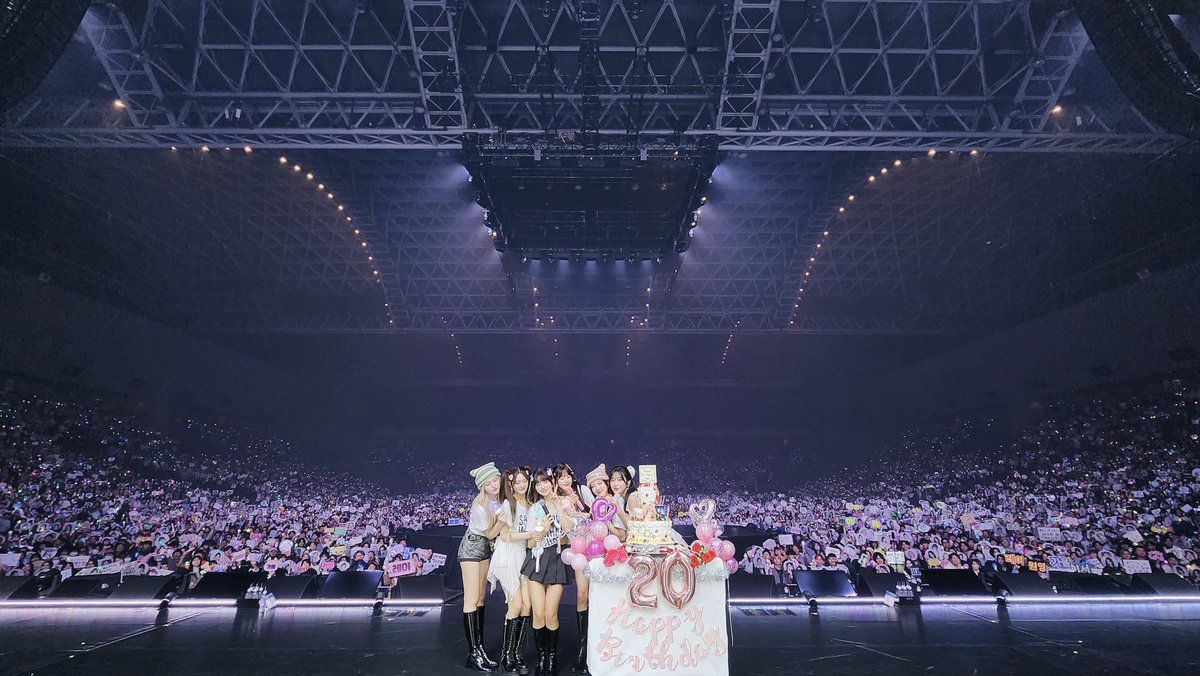 📸 IVE THE 1ST WORLD TOUR <SHOW WHAT I HAVE> in FUKUOKA ✨ DAY 2