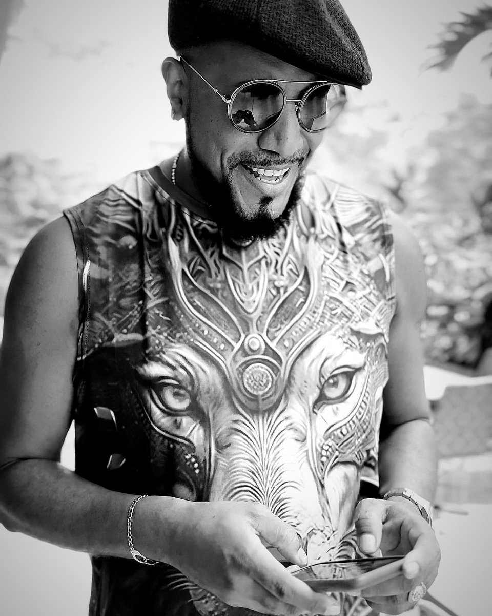 Sonríe 😃La Vida es Bella con sus altas y bajas 
#agradecido