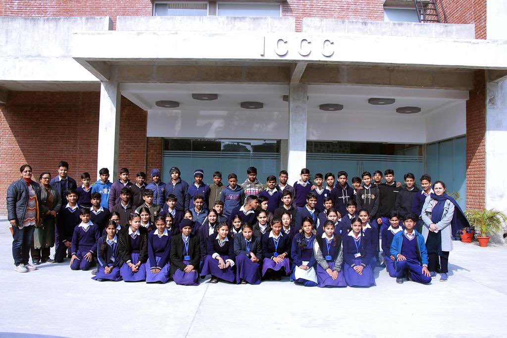 ChandigarhSmart's tweet photo. The young and bright citizens of the city take part in Technology ki Pathshala, where they see firsthand the city's safety measures and initiatives in place where data and technology meet administration.
#Christmas2023 #ICCCChandigarh #ICCC #TechnologyKiPathshaala
@SchoolEduChd @CBC_Chandigarh @PIBChandigarh
