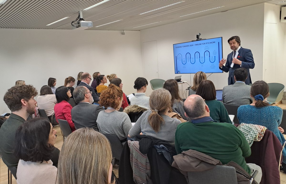 ERRINNetwork's tweet photo. 🚀 On 30 January, we kicked off #ERRIN activities this year around the R&I and #cohesion policies post-2027, with a room full of members. Thank you, Jean-François Duffau, @CatherineWendt and @sarirautio for joining!
What's coming next on #FP10 at ERRIN: https://t.co/XJou7Nqtb6 https://t.co/N9k4RafNQa