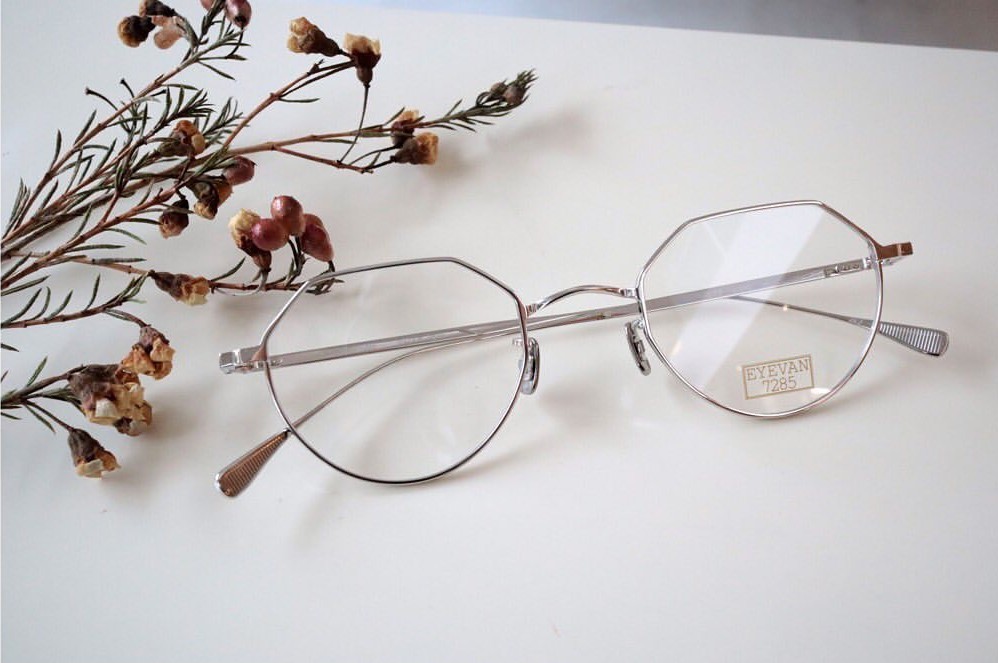 DubWobbling's tweet photo. 🕶━━━━━━━━━👓
┃  𝐦𝐲 𝐟𝐚𝐯𝐨𝐫𝐢𝐭𝐞 𝐞𝐲𝐞𝐰𝐞𝐚𝐫  ┃
👓━━━━━━━━━🕶

①EYEVAN 7285
Model : 177
Color : 800
¥71,500

②10 eyevan
Model : No.7 III (47)
Color : 1002S
¥85,800

③AHLEM
Model : Luxembourg
Color : Peony Gold
¥85,800 https://t.co/YNEEjOQweF
