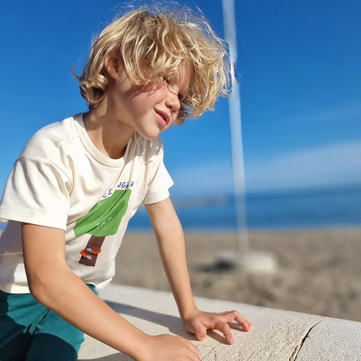 Sun &amp; light after the rain.

With Lennon.

-----

Happy to capture visuals for your brand and business with creativity and emotion. For collaboration requests, send me a DM.

#photography #creativedirector #spain