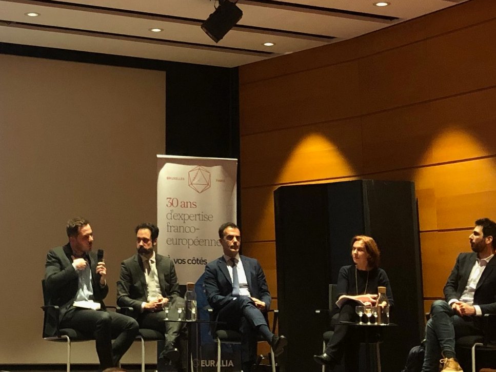 ExpertsFonciers's tweet photo. La Confédération des @ExpertsFonciers était représentée au petit-déjeuner @EURALIA_EU par son Président, Cyril Le Tadic et sa Déléguée Générale, Evelyne Koson. Comment parler d'Europe en luttant contre la désinformation ? https://t.co/J7W4mXFNda