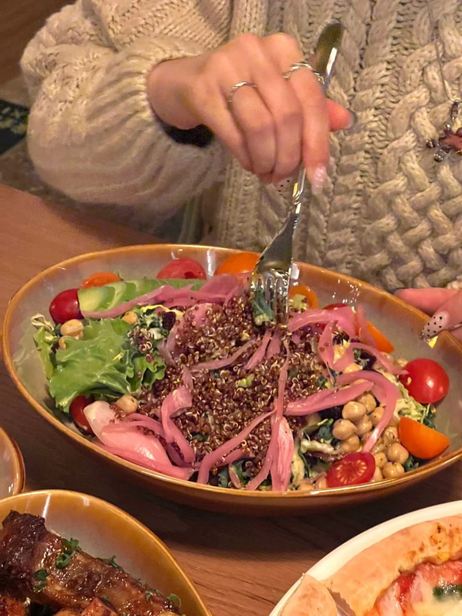 The perfect blend of food, friends, and fun.🙂🙂🙂