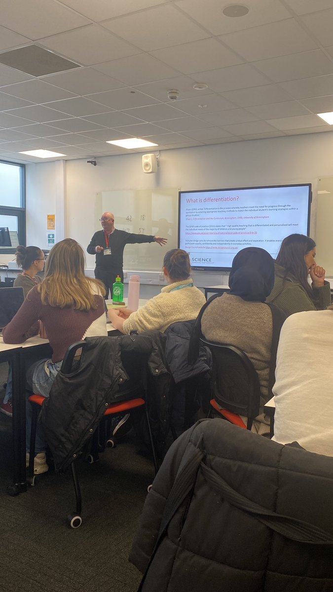 Great to see <a href="/cleverfiend/">Rob Butler</a> in full flow on #adaptiveteaching at our @SLPDerby <a href="/DTSADerby/">DTSA</a> <a href="/UoDPrimaryITE/">DerbyUniPrimaryITT/E</a> #science conference <a href="/STEMLearningUK/">STEM Learning</a> <a href="/scijane1/">Jane Banham CSci Teach</a> #PGCE <a href="/DerbyUni/">University of Derby</a>