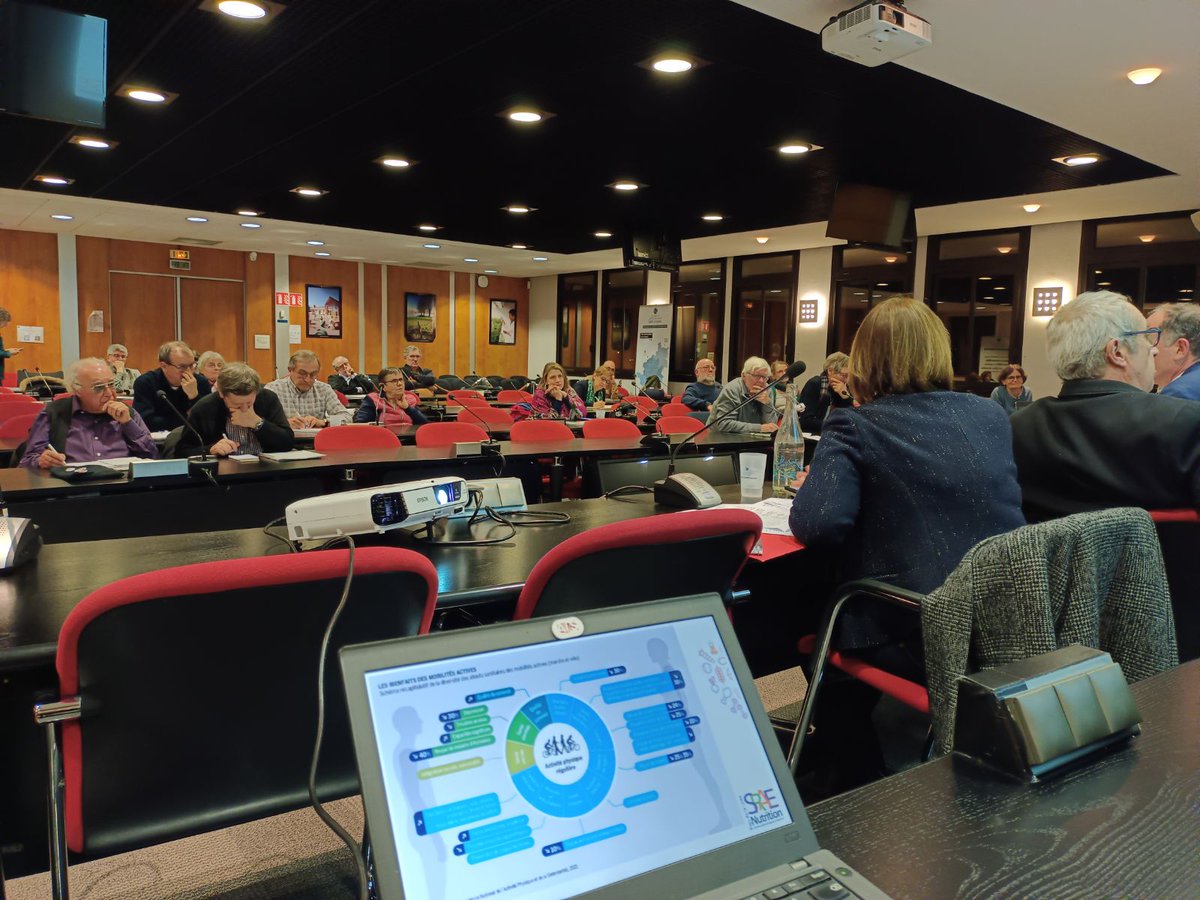 Codev Loire Angers (@angerscd) on Twitter photo Lundi, la commission #Mobilités durables et responsables recevait2 acteurs importants : @airpdl_org & <a href="/ars_pdl/">ARS Pays de la Loire</a> pour présenter et échanger sur les impacts des différents modes de transports sur l'environnement et la santé. Lundi, la commission #Mobilités durables et responsables recevait2 acteurs importants : @airpdl_org & <a href="/ars_pdl/">ARS Pays de la Loire</a> pour présenter et échanger sur les impacts des différents modes de transports sur l'environnement et la santé.