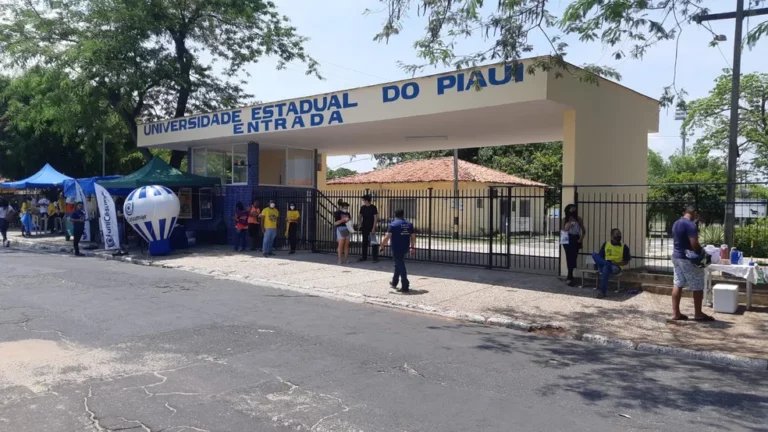 pihoje's tweet photo. Governador nomeia 85 professores e 75 servidores para a UESPI
https://t.co/PFHJuSy70l
#conectavocêaomundo #pihoje #PortalPiauíHoje #teresina #educação #uespi #Noticias https://t.co/TC4YXVB9L1