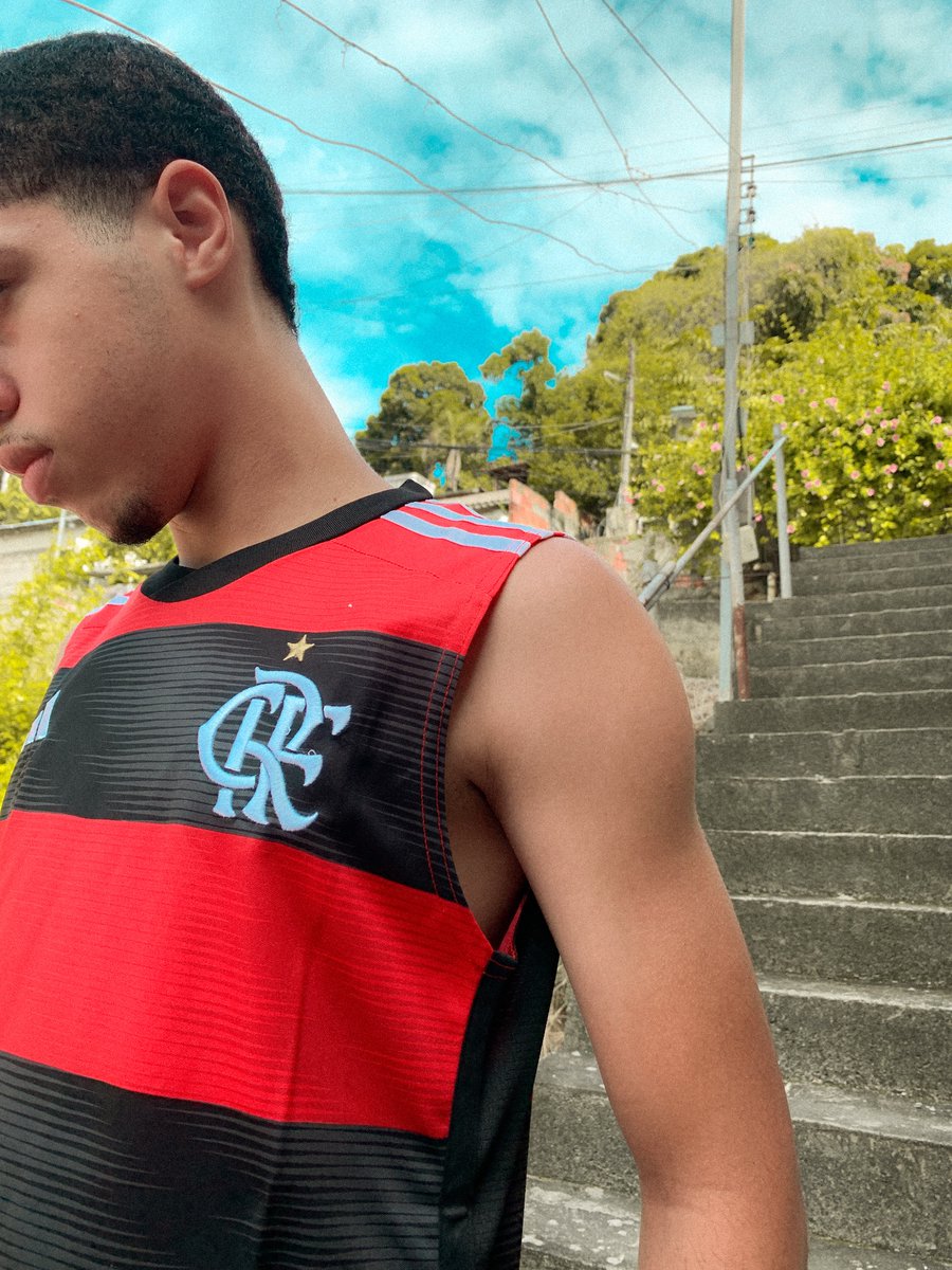 divoleio's tweet photo. Regata #Flamengo por apenas R$99,99. Garanta a sua 🔥 https://t.co/H6c81hLOES