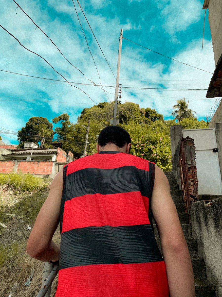divoleio's tweet photo. Regata #Flamengo por apenas R$99,99. Garanta a sua 🔥 https://t.co/H6c81hLOES