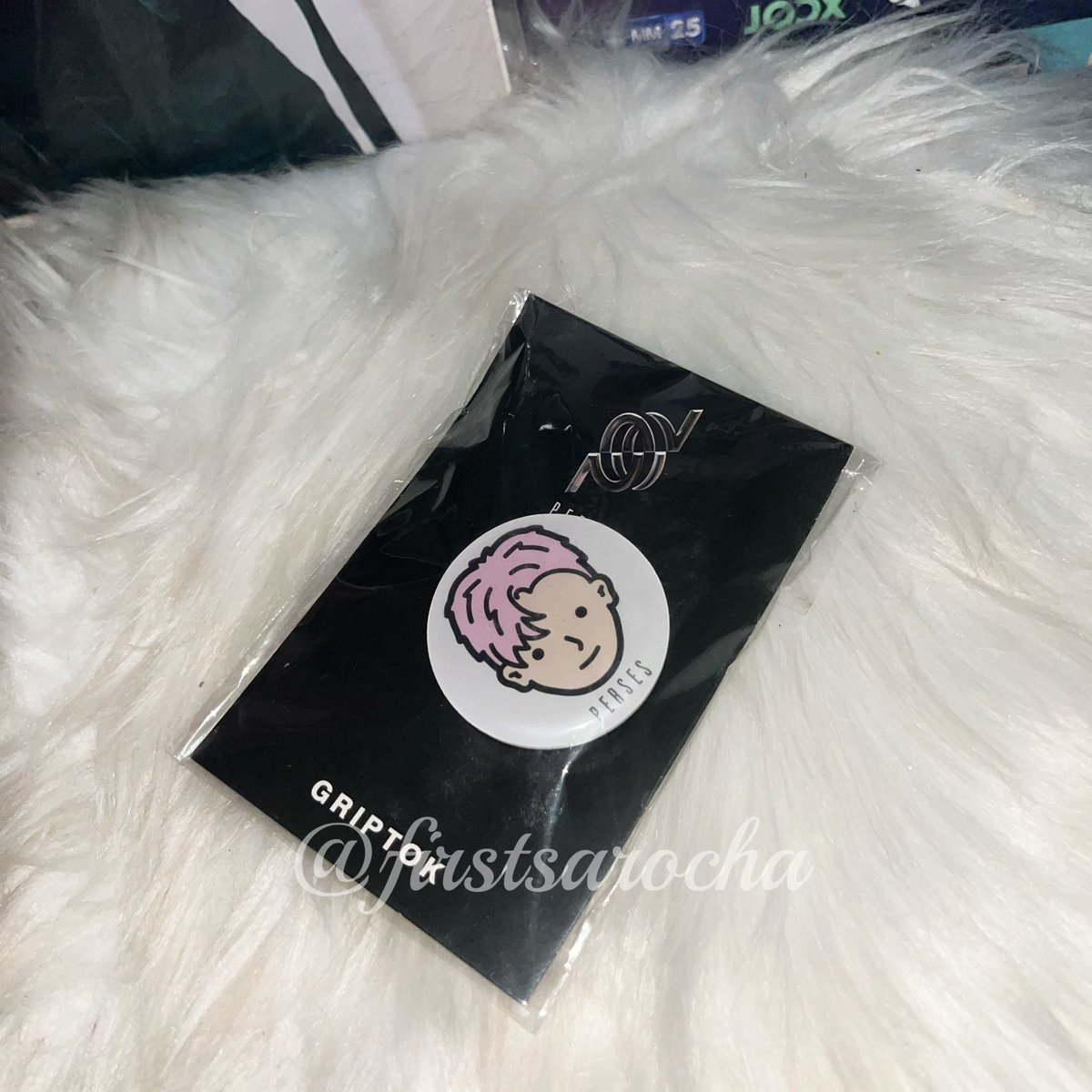 Firstsarocha's tweet photo. 📍griptok พี่จั๋ง
- 250 
✅ส่งฟรี สนใจสอบถามได้ค่าา
 #ตลาดนัดperses https://t.co/HlNlu6d1Li