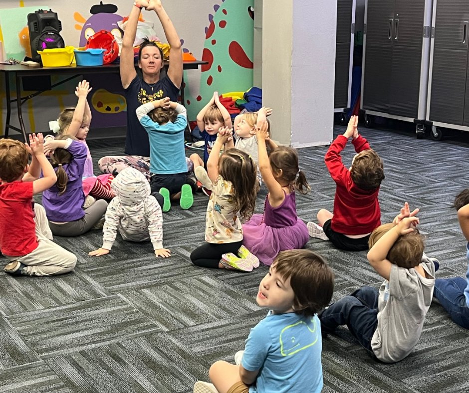 stretchngrowme's tweet photo. Pause what you are doing and take some deep breaths with us! Deep breathing has so many
benefits like lowering blood pressure, reducing stress, reducing anxiety and reducing
depression. Inhale...Exhale...deeply...three times. https://t.co/iu8yI8Ysiv