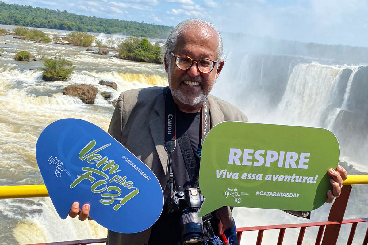 adilson_borges's tweet photo. O bloco Imprensa Foz irá homenagear o turismo no Carnafalls 2024, que acontece de 10 a 13 de fevereiro na Praça da Paz, na Avenida JK, Foz do Iguaçu. O jornalista e escritor Jackson Lima, especializado no tema, será o padrinho do grupo. https://t.co/PMUZqDrJTx