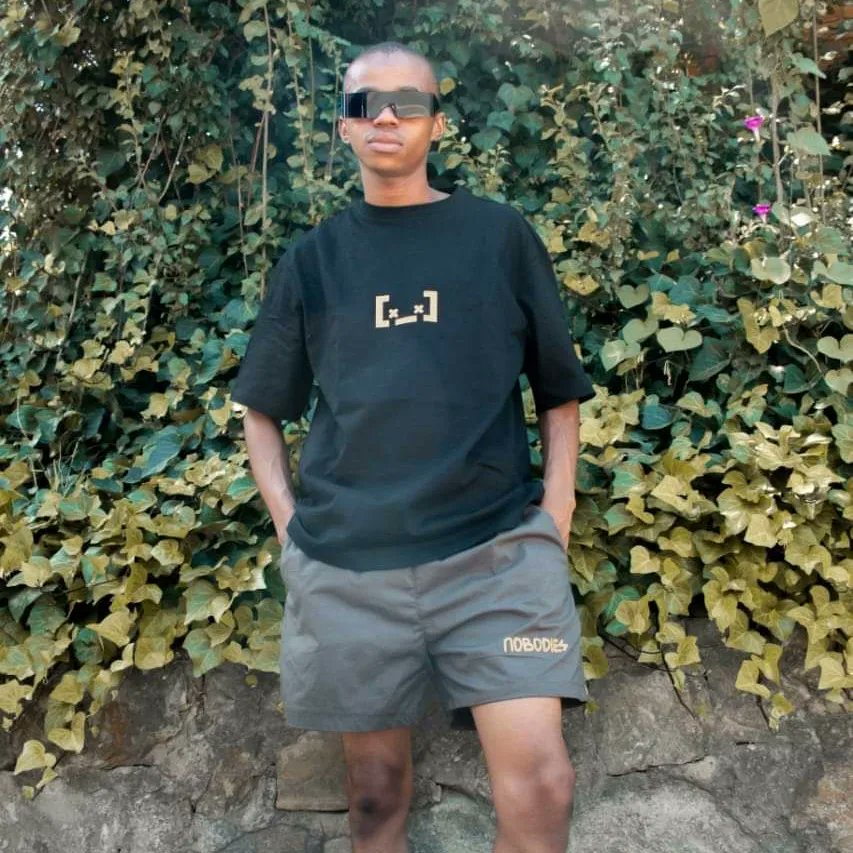 Shipa_Online's tweet photo. Unleash your individuality with confidence in the Nobodies collection by Kagwa. Explore new release of custom-made Mini Skirts, T-Shirts, Bralets, and Bracelets . Embrace your style and feel included.
They're readily available at Shipa.
#Tsencha #nobodies https://t.co/0T7JxSA3eb