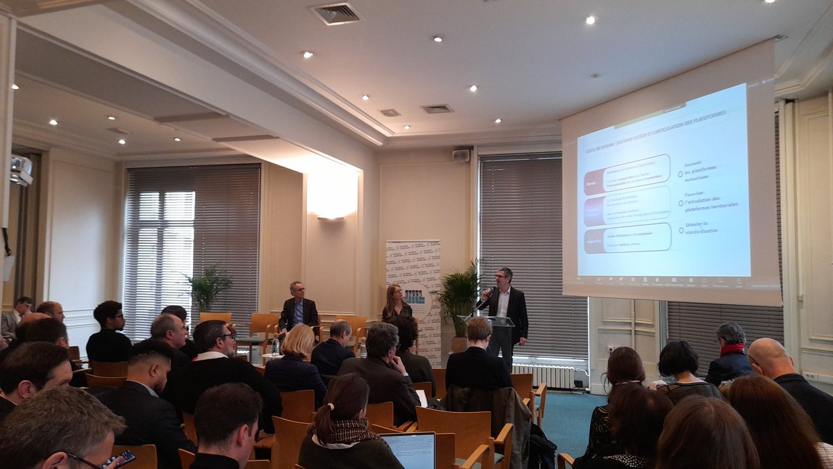 Presentation dans les locaux de la FNCCR du Premier observatoire des territoires connectés et durables en partenariat avec la Banque des Territoires  et Infranum