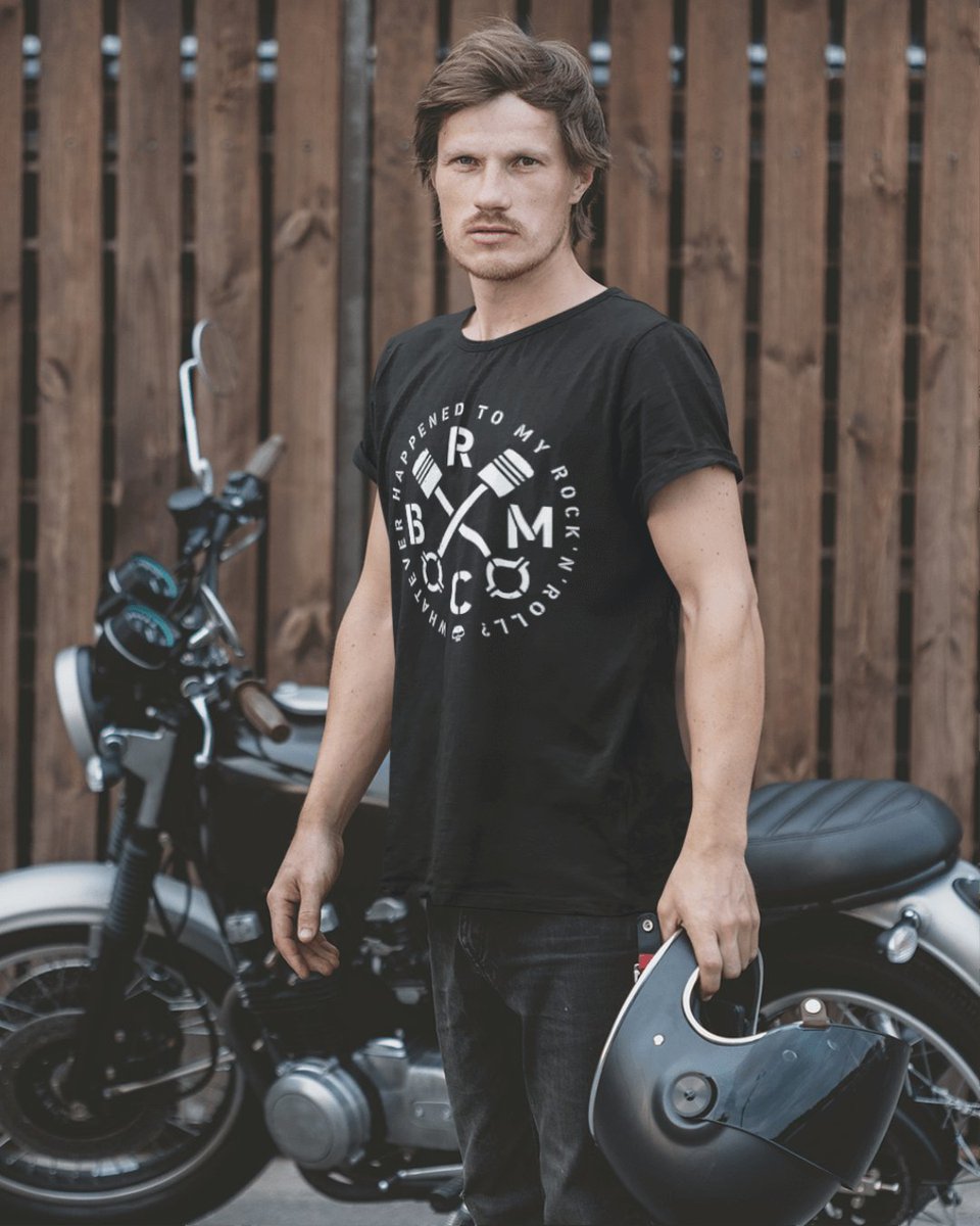 foremst1's tweet photo. 💀Apresentando o lançamento da camiseta "Whatever Happened to my Rock n Roll”, da banda californiana Black Rebel Motorcycle Club! 

😎🤘Aproveite para expressar sua criatividade e amor pela música com muito estilo! 

🏴 Useforemōst!
🌐 https://t.co/oNtErlnIz5 https://t.co/e3nlYZ7eCV