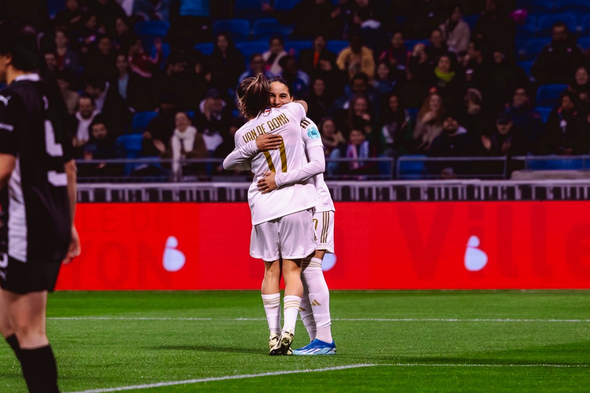 regzphotos's tweet photo. OL v Slavia Praha - UWCL 📸
📷 Pauline REGZ - All Rights Reserved
#UWCL | #OLSLA https://t.co/gGPVUhpycO
