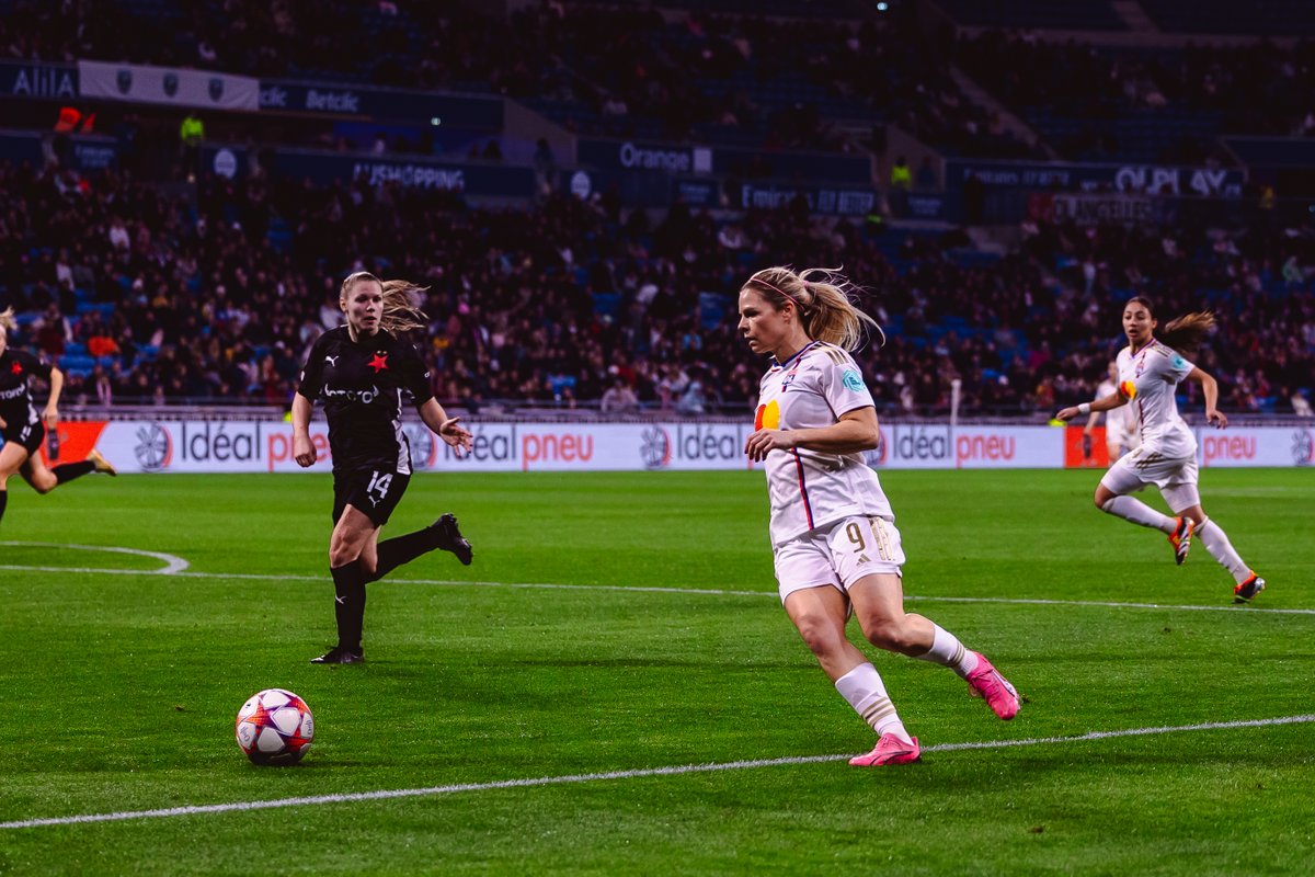 regzphotos's tweet photo. ©️ Pauline REGZ - All Rights Reserved
#UWCL | #OLSLA https://t.co/M8nWmM6lmQ