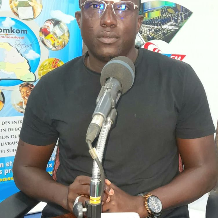 koomfm's tweet photo. Emission Jotay Komkom du jeudi 01 Février 2024 avec Djiby SENE, Invité : M. Aly NDIAYE, Président Régional filière Oignon Thies, Président Unacois Jappo Thies. Chargé de Communication Nationale IPOS... https://t.co/Ka5n7Qx59C #Senegal #team221 #dakar #sununet #commerce https://t.co/42vVAKA6dG