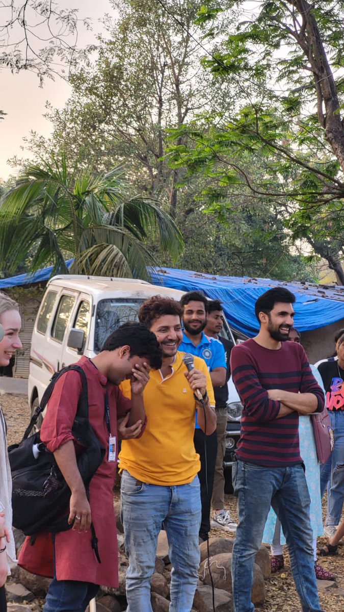 AfrozShah1's tweet photo. Week 464 .

Thursday ends .

Our bit for Mother Nature .

Young leaders leading from the front . https://t.co/I0XZCTayPl