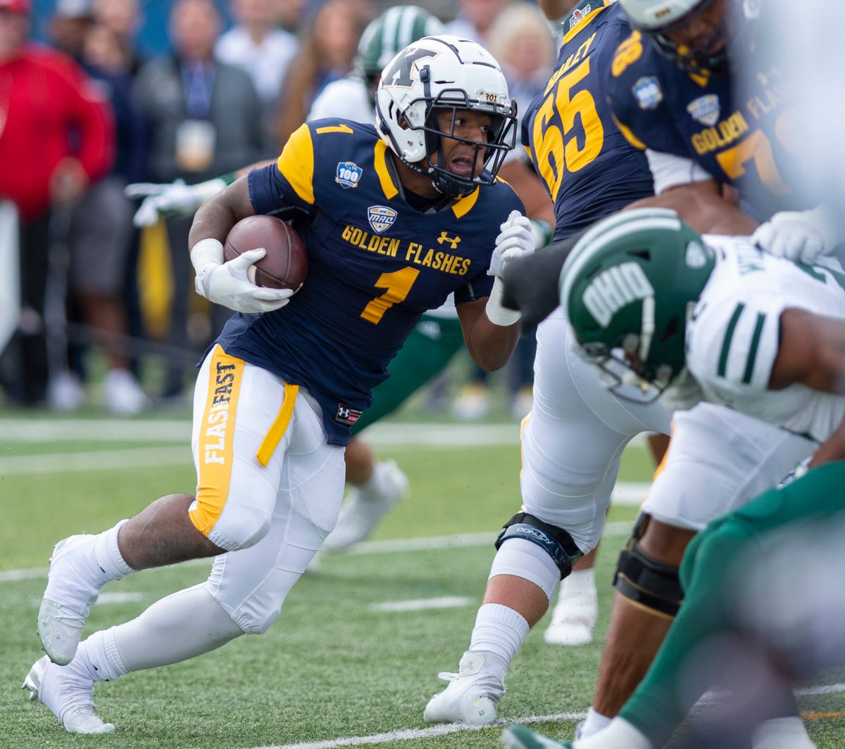 I'm extremely honored and thankful to receive an offer from <a href="/KentStFootball/">Kent State Football</a> 
<a href="/Coach_CJRobbins/">Cameron (C.J.) Robbins</a>
<a href="/CoachKenniBurns/">Kenni Burns</a>
<a href="/HitterFootball/">Hitter Football</a> <a href="/EDGYTIM/">Timothy “EDGYTIM” OHalloran</a> 
<a href="/PrepRedzoneIL/">Prep Redzone Illinois</a> @RivalsPapiClint @HSFBscout 
<a href="/LemmingReport/">Tom Lemming</a> <a href="/CSAPrepStar/">PREPSTAR</a> <a href="/AllenTrieu/">Allen Trieu</a> <a href="/CoachChris_Roll/">Coach Chris Roll</a>