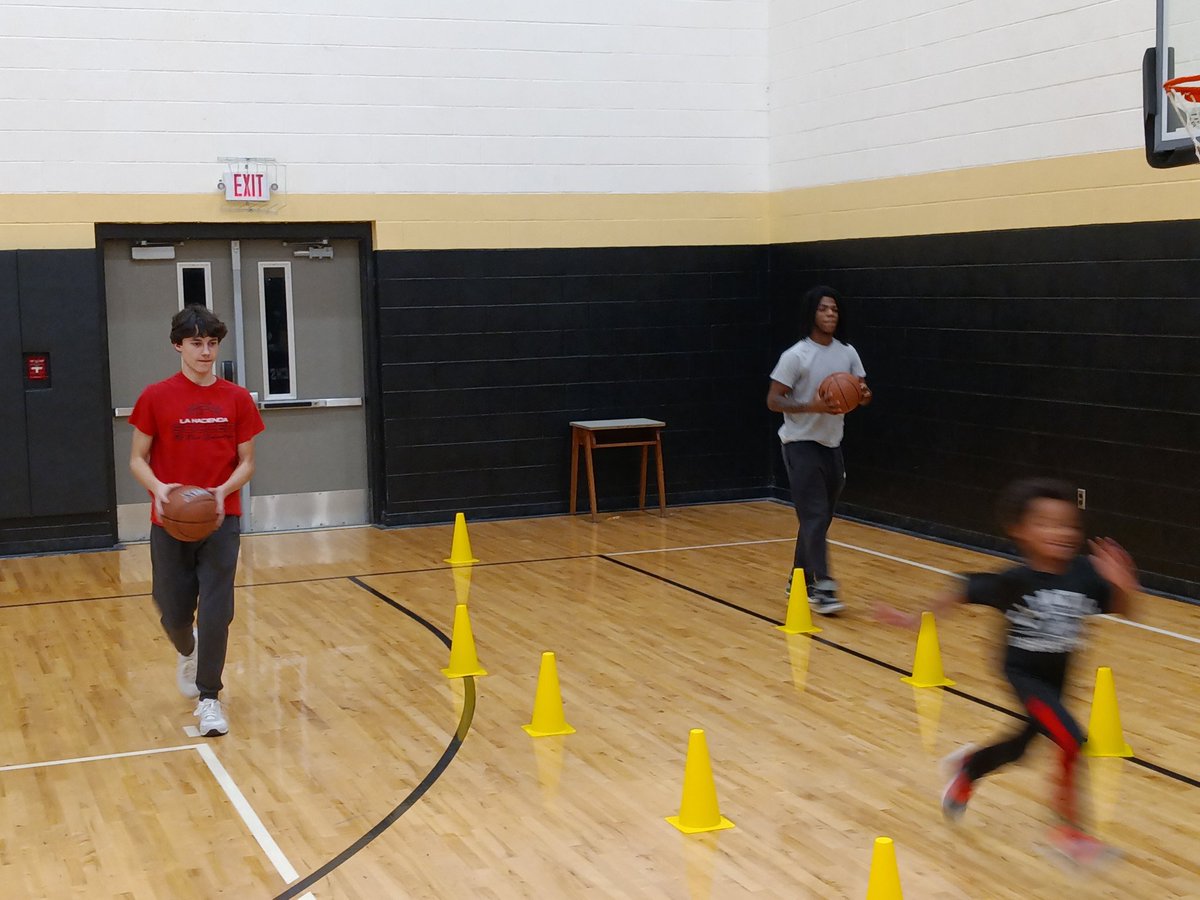 Clinton Men's Basketball tweet media