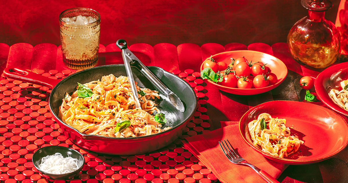 pescanova_usa's tweet photo. It's #NationalGrainFreeDay! Did you know we make a gluten-free Protein Pasta from Wild Alaska Pollock? It's available in three delicious flavors for retail as well as case size for food service. 

#glutenfree #proteinpasta #pasta #seafood #fish https://t.co/Teq3Tm4l9O