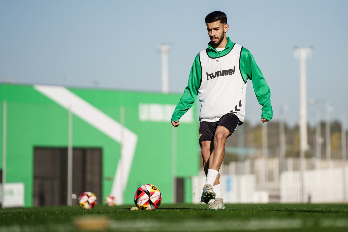 Real Betis Cantera tweet media