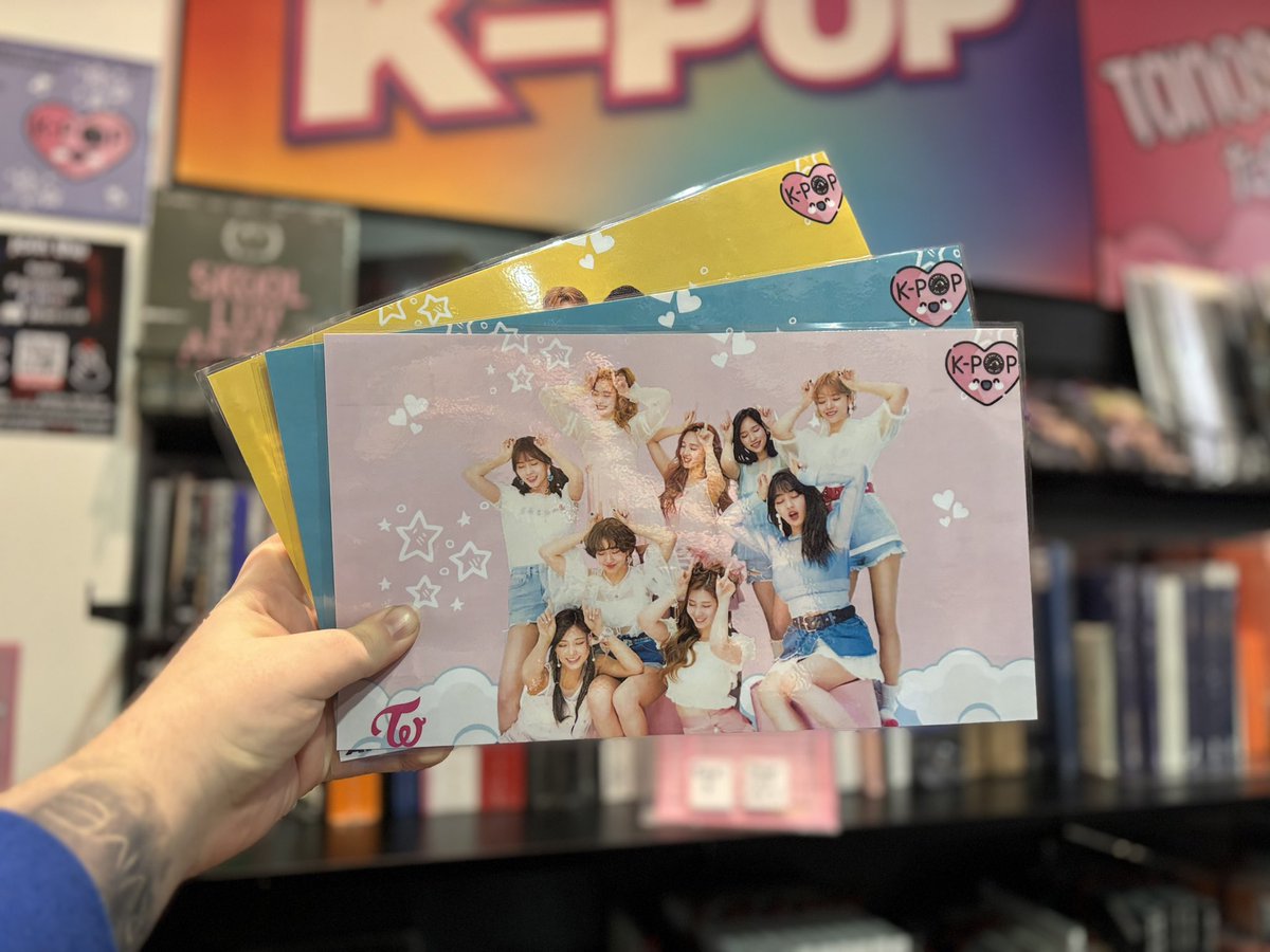 We’ve been busy creating freebies/banners to hand out at our K-Pop event coming up on the 14th February! Attendees will be able to receive one on a first-come first-serve basis, while stocks last 💌🩷