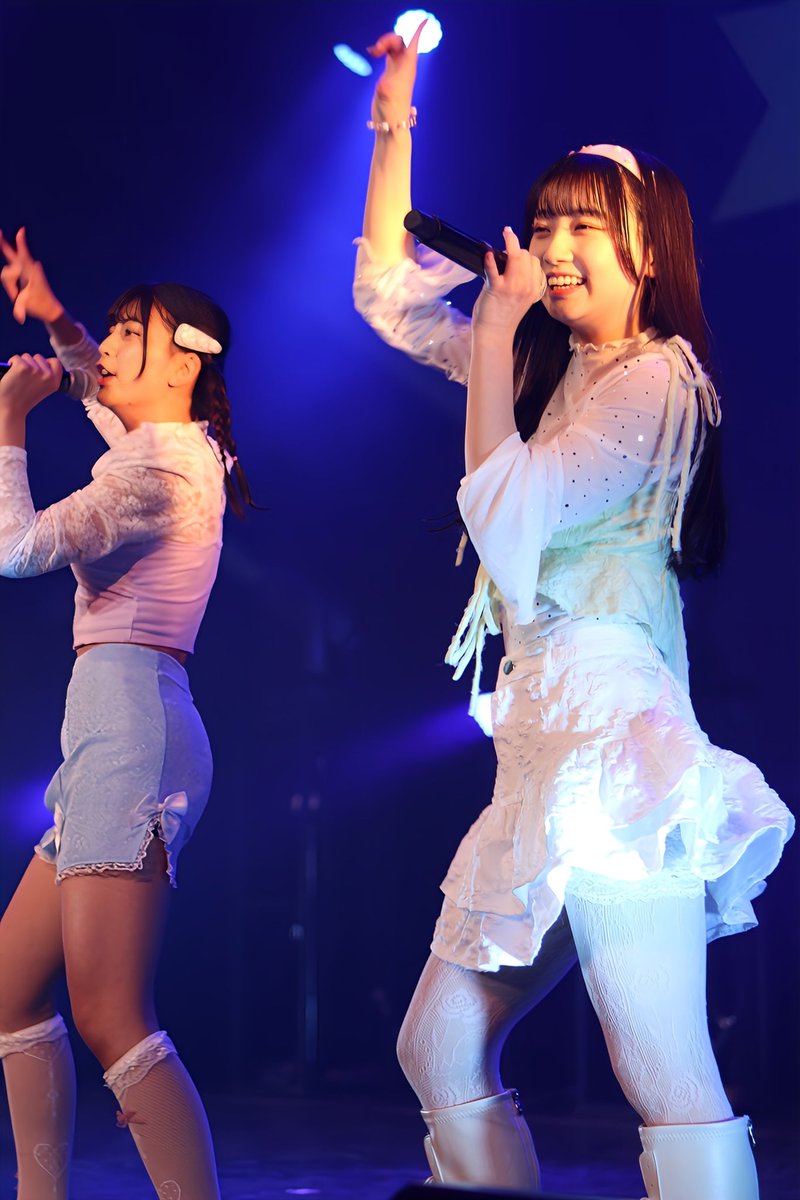 モモモ (@wackmomomo) on X