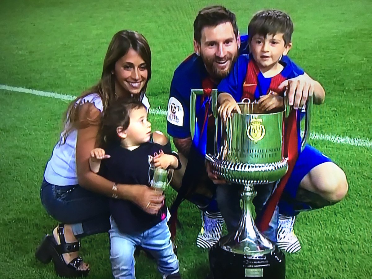 luksjain's tweet photo. @WeAreMessi Super king of football
Lionel Messi Biography
https://t.co/MMg7uwl9aA https://t.co/Qrhji4OF31