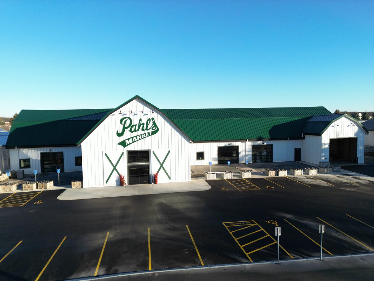 🌱🏠 We can’t wait to show off our NEW retail building! 🐾🌼 Stop in today and be one of the first to see the fresh look of Pahl’s Market!

#shoppahlsmarket #SpoilYourself #PetFriendlyPampering