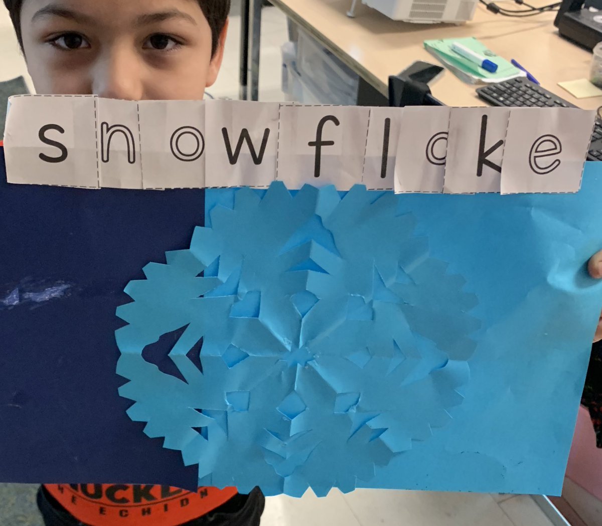MsWhiteTPS's tweet image. Winter word fun ❄️ #vocabularybuilding #ellsaresodetermined #letterrecognition #seasonalwords even though it’s quite warm out there today!