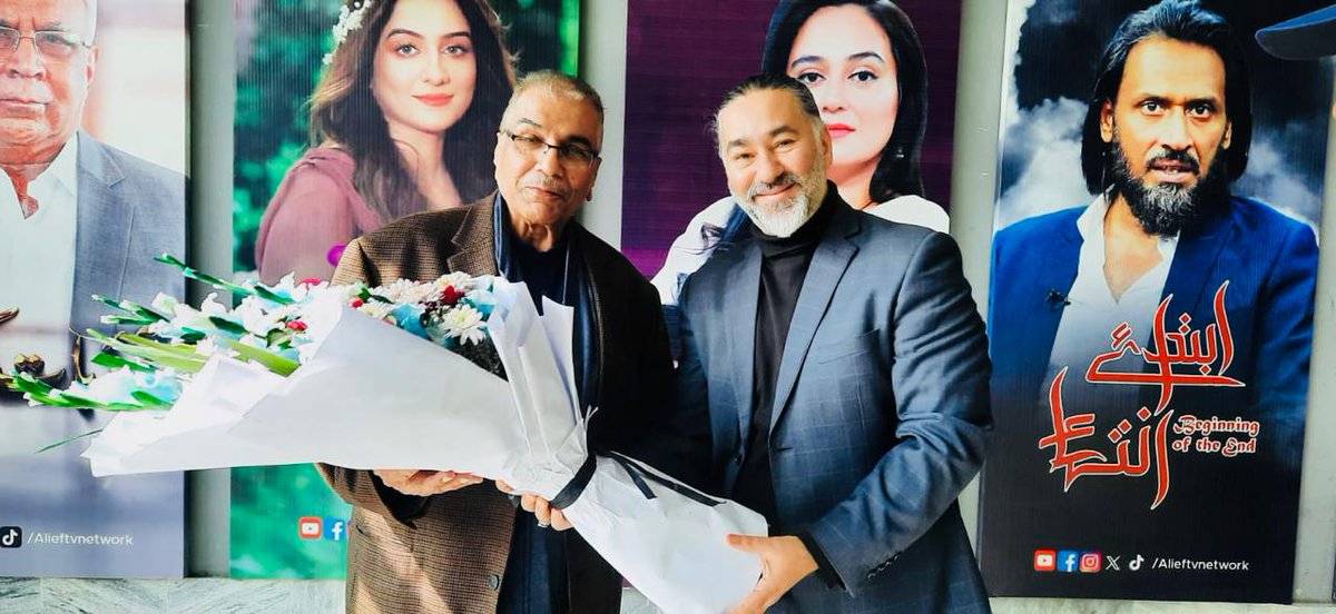 AliefTVNetwork's tweet photo. Renowned journalist #MujeeburRehmanShami visited the #AliefTV office today, A Podcast (#BariBaatHai) on current Political Situation was recorded with him, Which will be aired on Saturday 3rd FEB at 7:00PM

 #Election2024 @irfan_asghar72 @mujibshami1 https://t.co/u2gEXol0mA