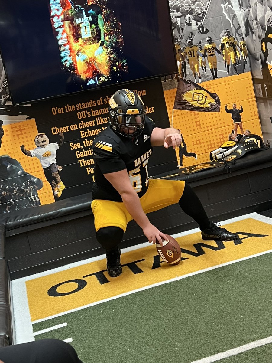 CoachNickDavis's tweet photo. Another Big Visit Today. 5 more before NSD https://t.co/AXqgv7BukO