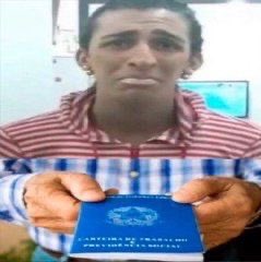 RAZORC4T's tweet photo. Vou ficar sem trabalhar 6 meses por causa da facul pq é de manhã e de tarde https://t.co/vCecSjX3in