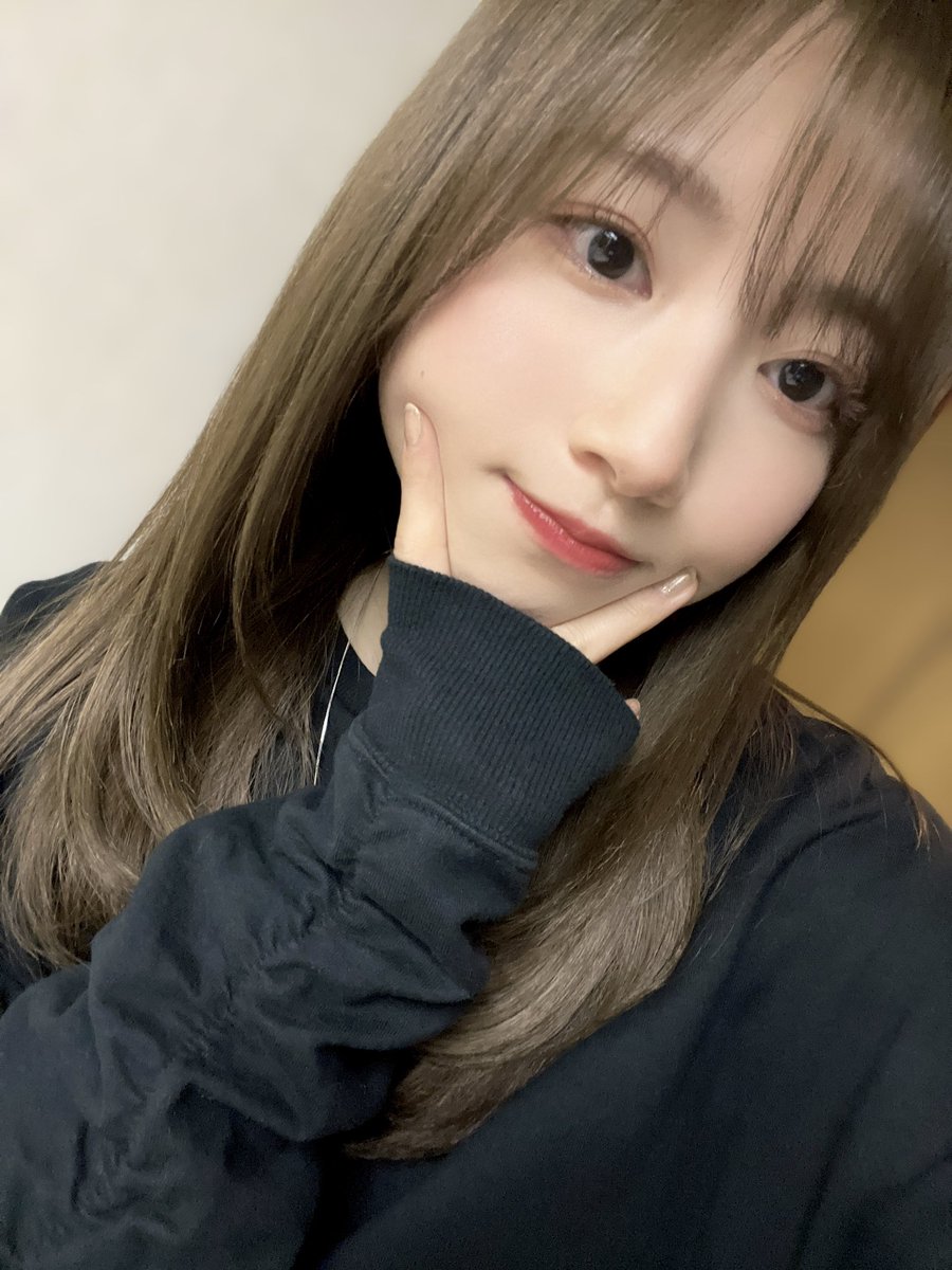 AoyamaNagisa's tweet photo. ぴーす✌️
#青山なぎ写 https://t.co/yPCLBxVd1k