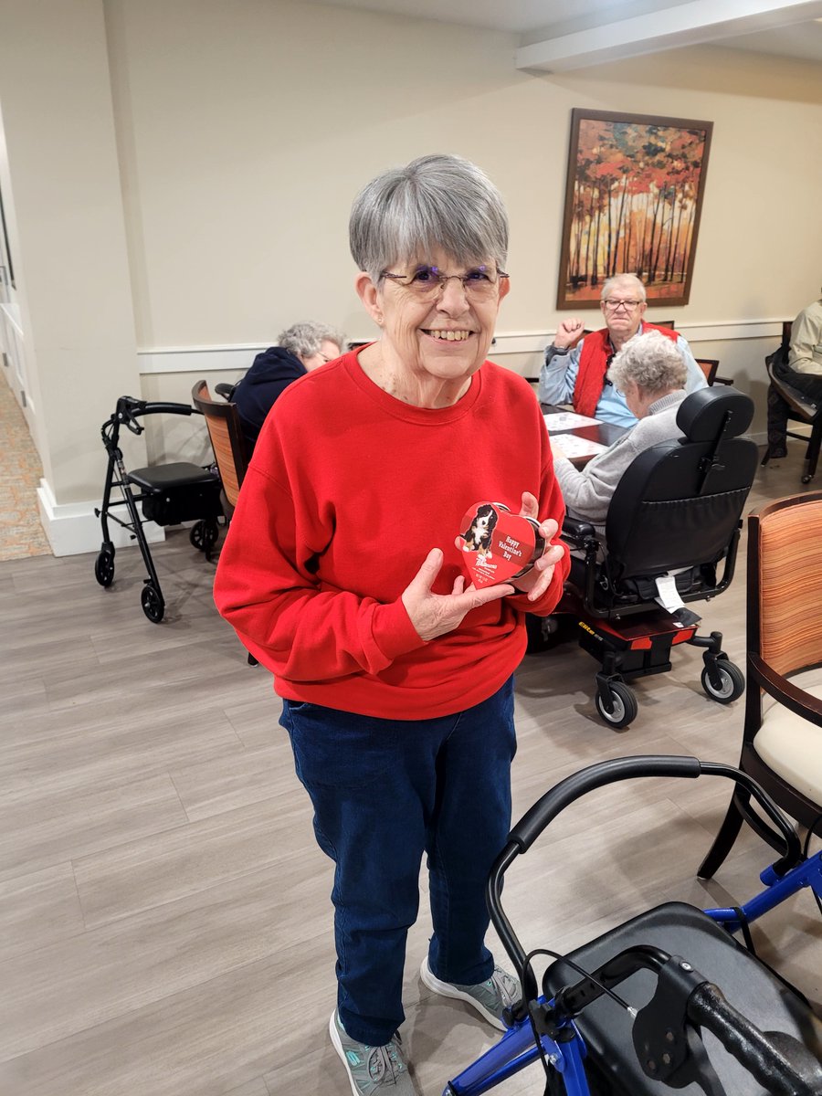 EVatBloomington's tweet photo. My favorite phrase, "take my picture Josh" they were so proud and it was fun to be able to celebrate with them! BIG WINNERS from yesterdays BIG Bingo with our Executive Director Josh. It was a fun time and everyone was able to walk away a winner! #bingo #ittakesavillage https://t.co/avtuQjSjdU
