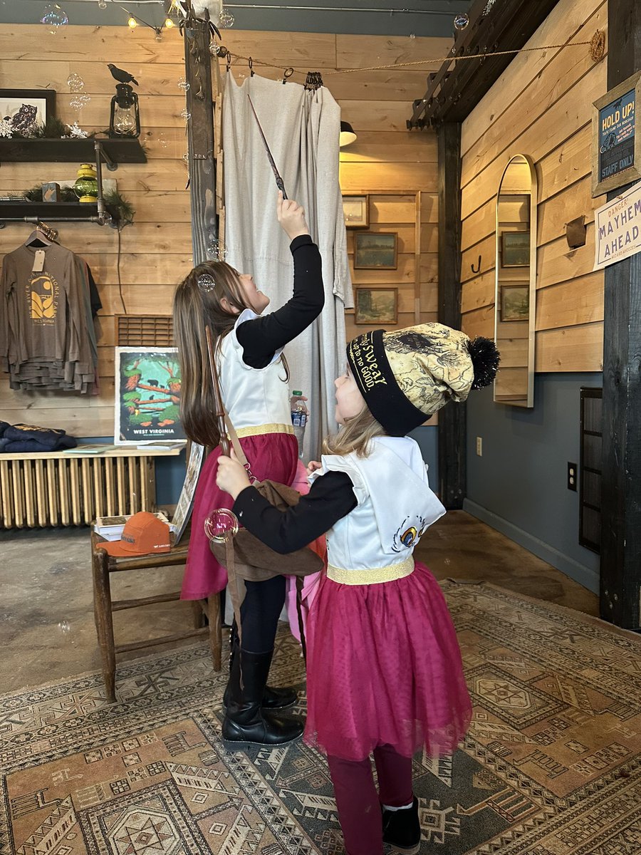 There’s something about stepping away from work, your town, and all the chaos in the world to enjoy time with your family. We experienced a small fair themed around Harry Potter, and enjoyed much needed time with family we don’t see often! 10/10 recommend!