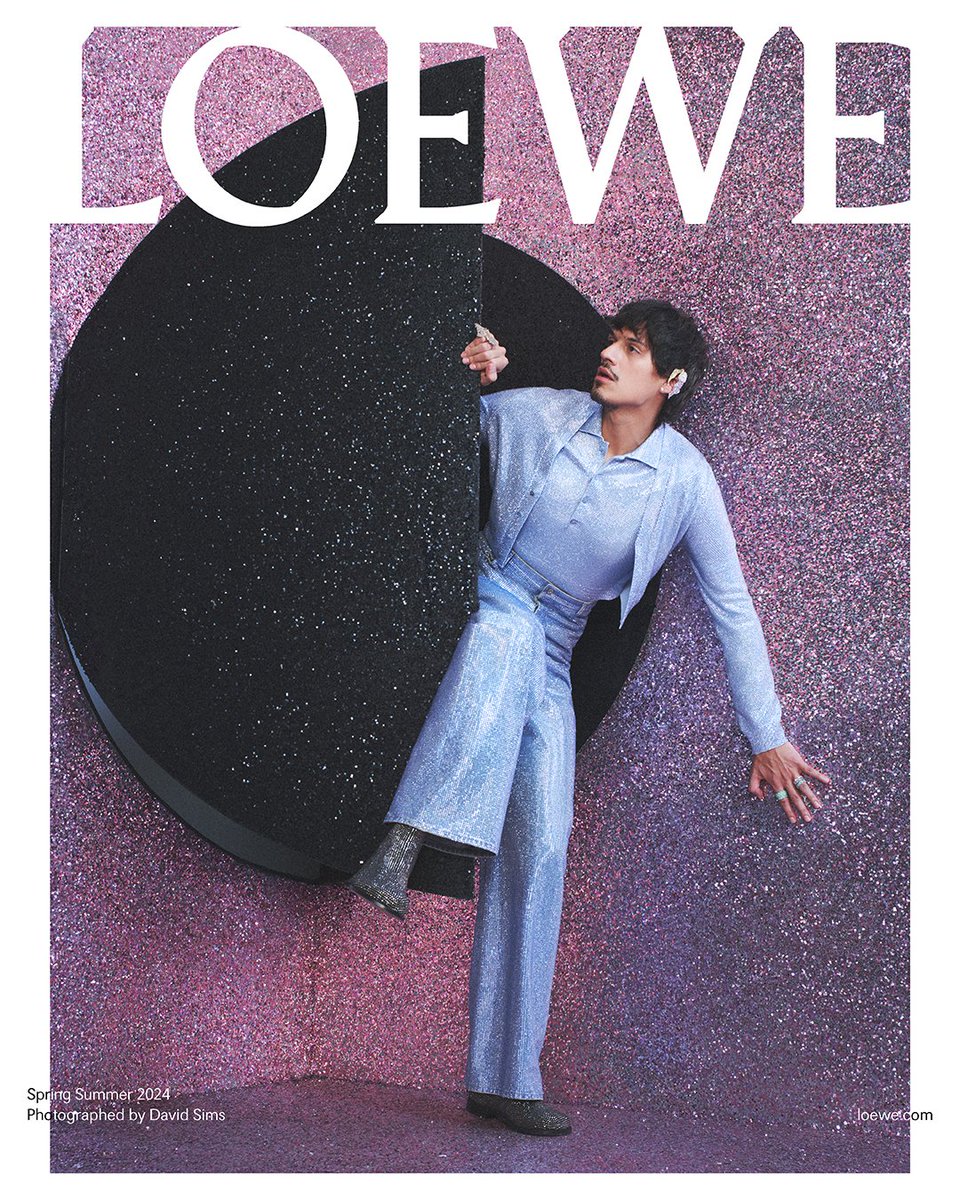 アート・デザイン・音楽 LOEWE Summer Campaign Book LOEWE Spring Summer 2024 men's campaign featuring @omarapollo and