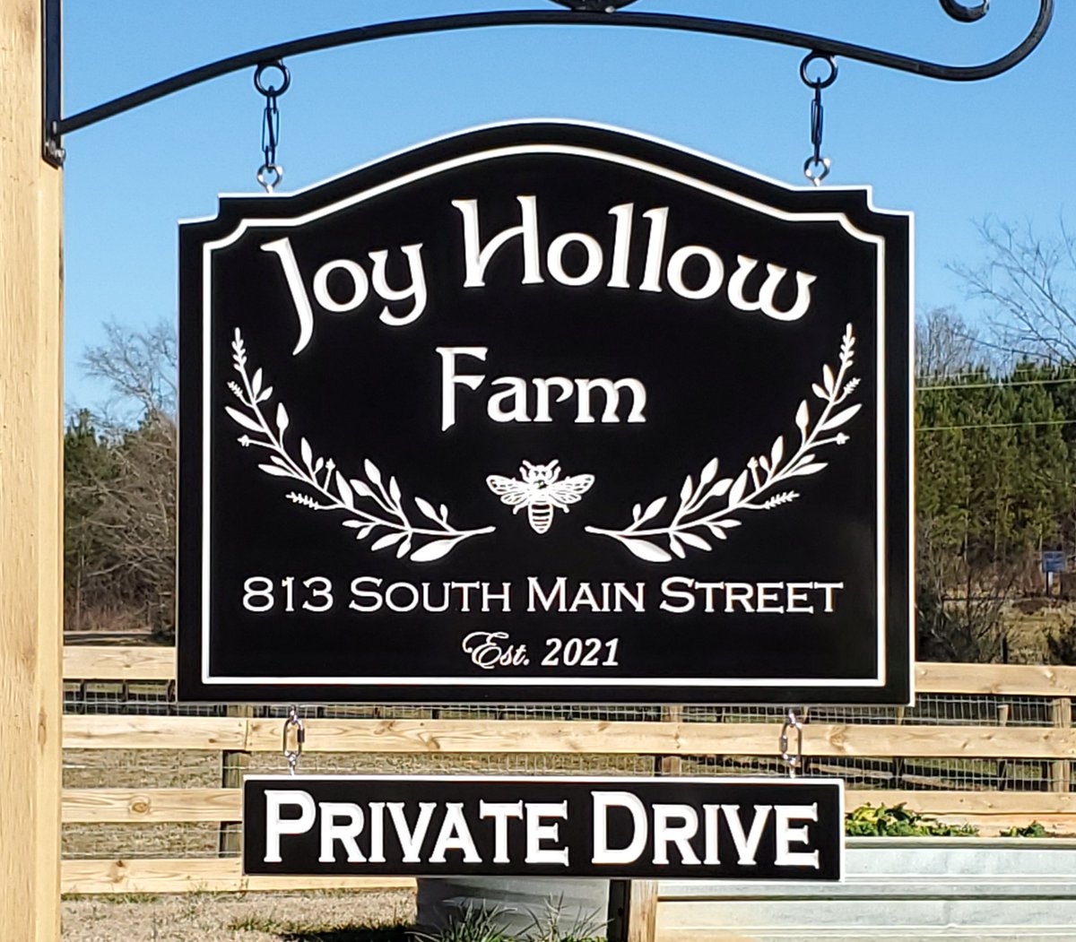 cottage_green's tweet photo. Farm Produce Signs Private Drive Pumpkins Fresh Flowers Hanging Farmhouse Signs by https://t.co/mxWEx0l0jL #FreshMarketSign #farmsign #flowerfarm #Produce #farmtotable https://t.co/OqPrtWlXfZ