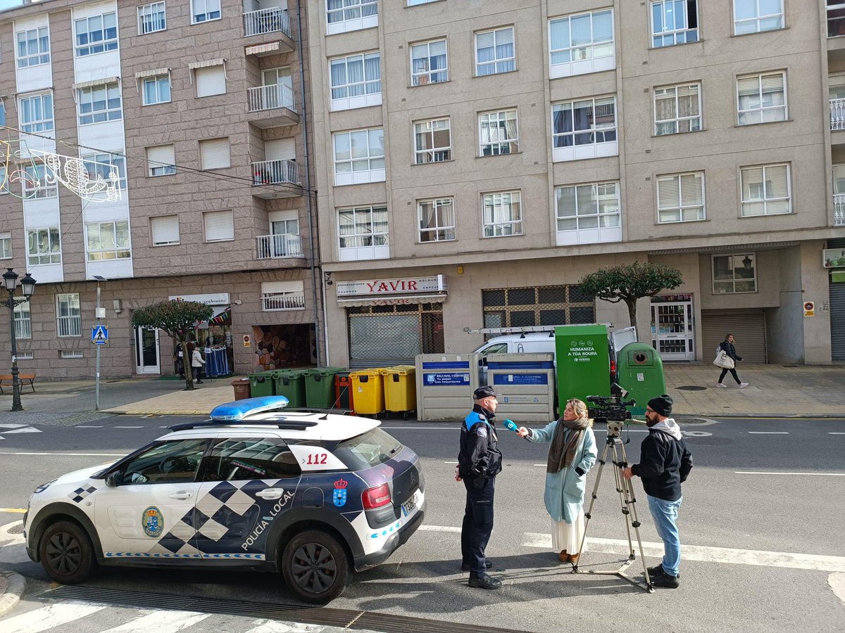 Conc_Barbadas's tweet photo. 👮‍♂️👮‍♀️O plan de vixilancia activado polo Concello de Barbadás para evitar o roubo de plantas está tendo unha enorme repercusión mediática.
🙏Enviamos de novo un mensaxe a favor do civismo para que a cidadanía coide o que é de todos e todas. https://t.co/zK3MqMNieC