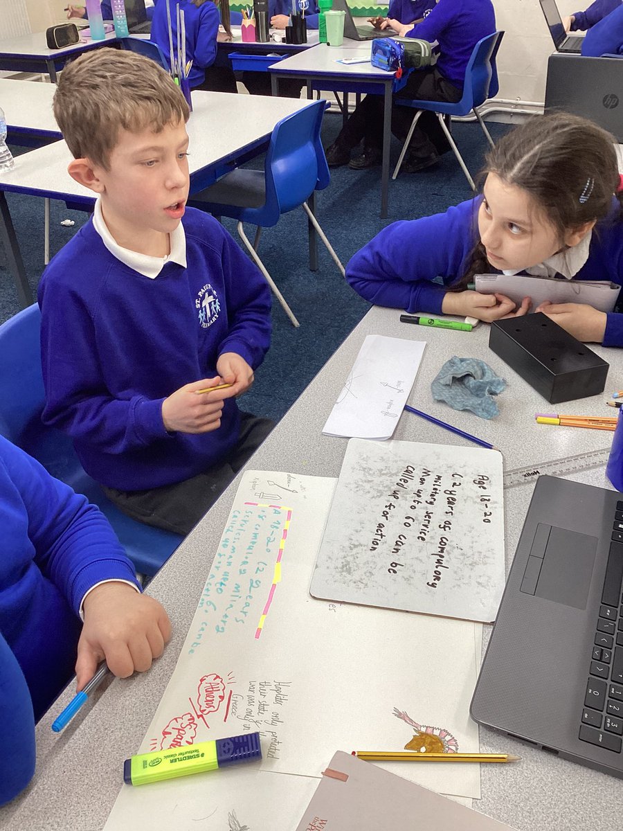 Boult_SP_H's tweet photo. Exploring Greek warriors today. We’re focusing on different areas such as hoplites, weaponry, battle formation and armour. #StPaulsHistory https://t.co/kTdSOPStZL