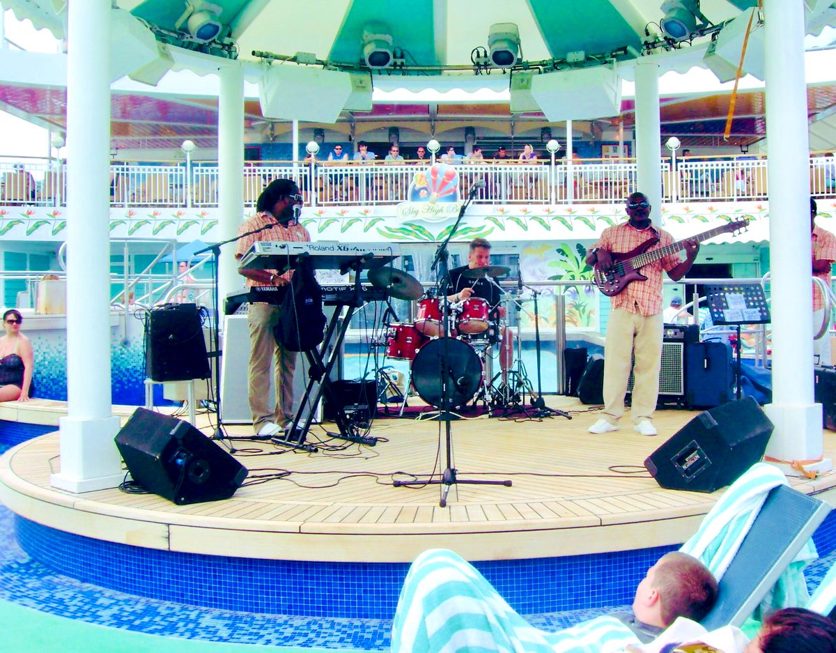 TommyBayiokos's tweet image. Throwback Thursday drumming on boat, - my cruise ship gig days….#TheLoveBoat #Band #PoolsideMusic #DrumAce
