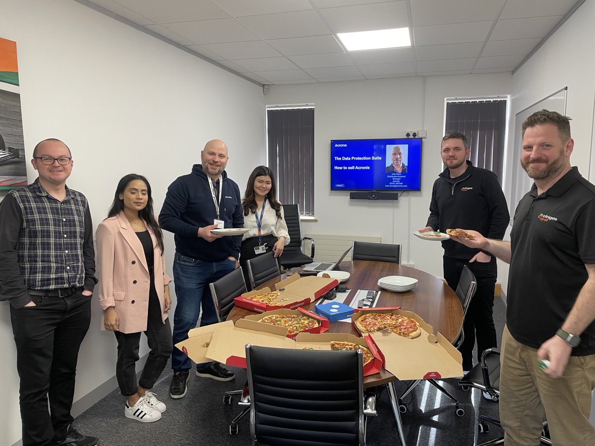 InfinigateCloud's tweet photo. Acronis Call Out Day! 🎉

Special thanks to @IvanDunn1 for hosting an insightful information session for our sales team in our Fareham offices this morning! 💡

Get #CyberFit with Acronis and Infinigate Cloud.
https://t.co/W9GAdQX9ER

#dataprotection #sparkyourgrowth https://t.co/LgbeHAV7dp