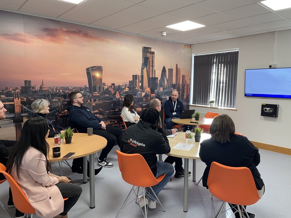 InfinigateCloud's tweet photo. Acronis Call Out Day! 🎉

Special thanks to @IvanDunn1 for hosting an insightful information session for our sales team in our Fareham offices this morning! 💡

Get #CyberFit with Acronis and Infinigate Cloud.
https://t.co/W9GAdQX9ER

#dataprotection #sparkyourgrowth https://t.co/LgbeHAV7dp