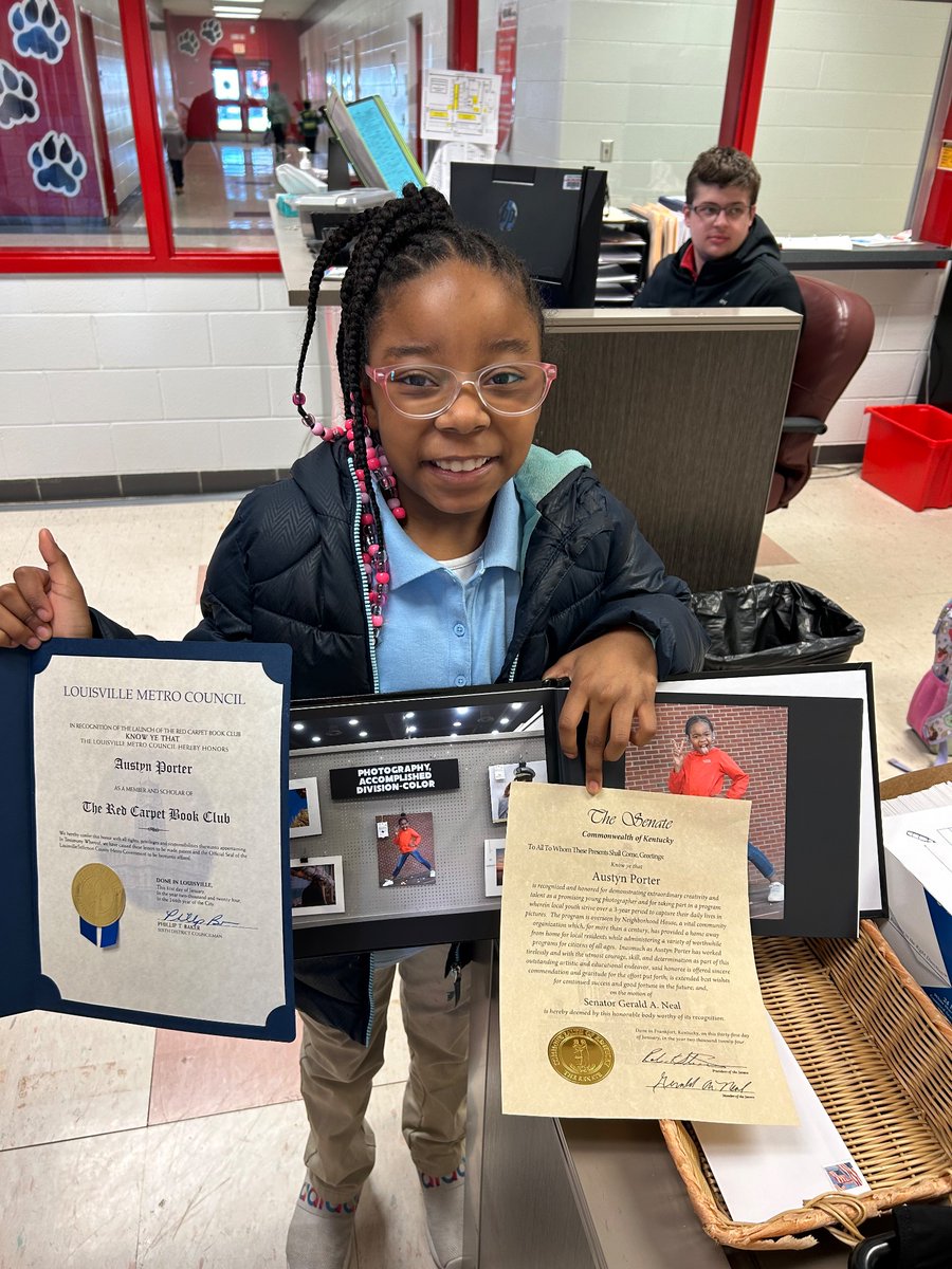 Maupin_ES's tweet photo. This Panther was given an award by Metro Council yesterday for her participation in a neighborhood photo contest! She said it was the best birthday present because money can’t buy this experience! @JCPSKY @JCPSAsstSuptAIS @louisville #MaupinPanthersROAR https://t.co/3YHrQts2NA