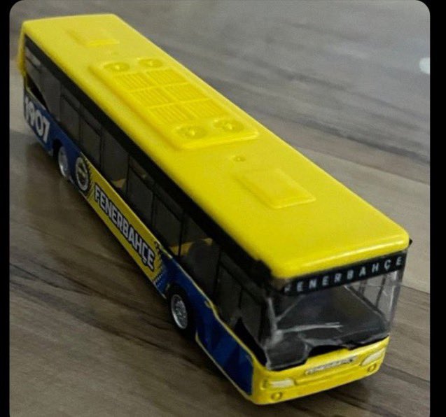 FenerNahçe bu sezon camı kırık otobüs satışından 200 bin euro elde etti. 

🧷kalorifersports